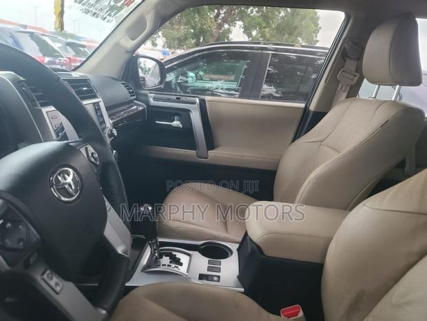 Toyota 4-Runner Limited 4WD 2024 Black