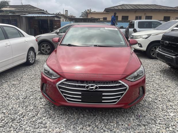 Hyundai Elantra ECO Sedan FWD (1.4L 4cyl 7A) 2017 Red