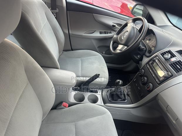 Toyota Corolla 2013 Black
