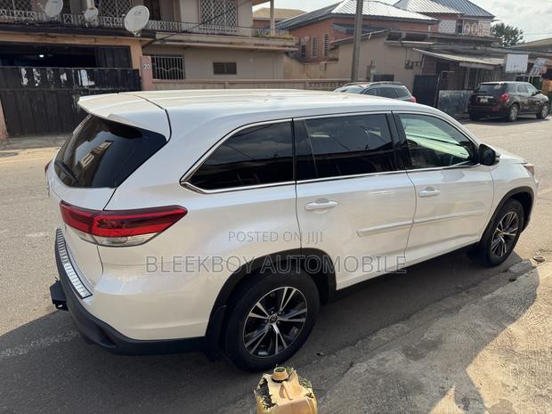 Toyota Highlander 2019 White