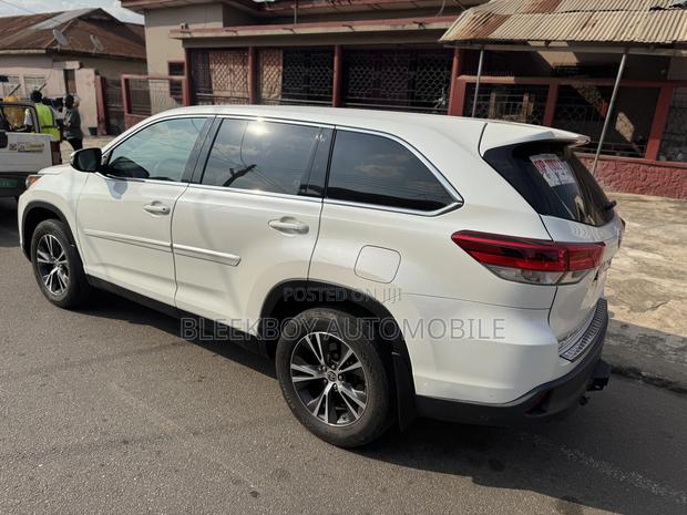 Toyota Highlander 2019 White