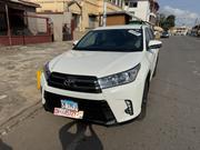 Toyota Highlander 2019 White for sale