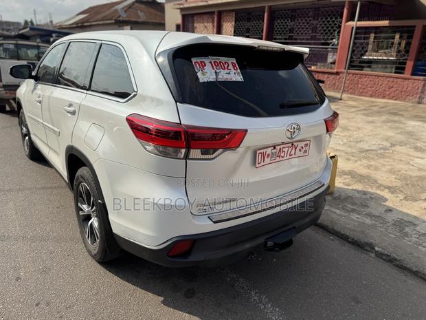 Toyota Highlander 2019 White