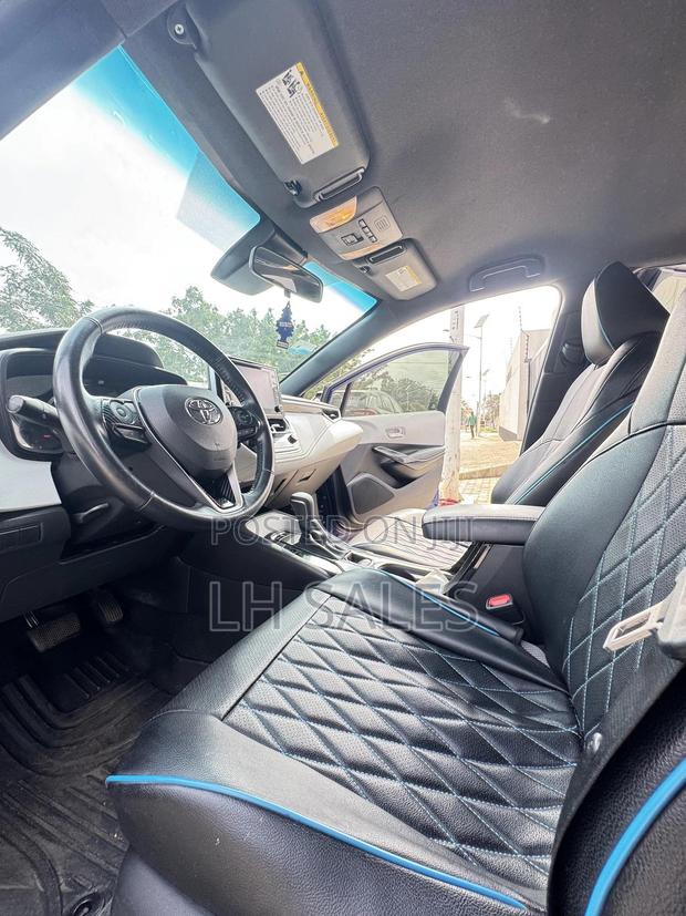 Toyota Corolla SE 2020 Blue