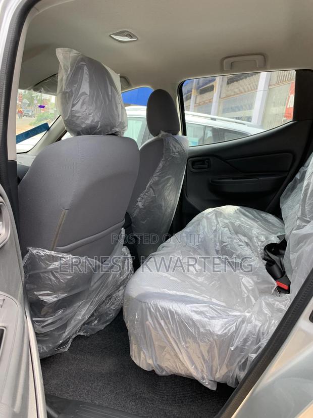New Mitsubishi L200 2024 Gray