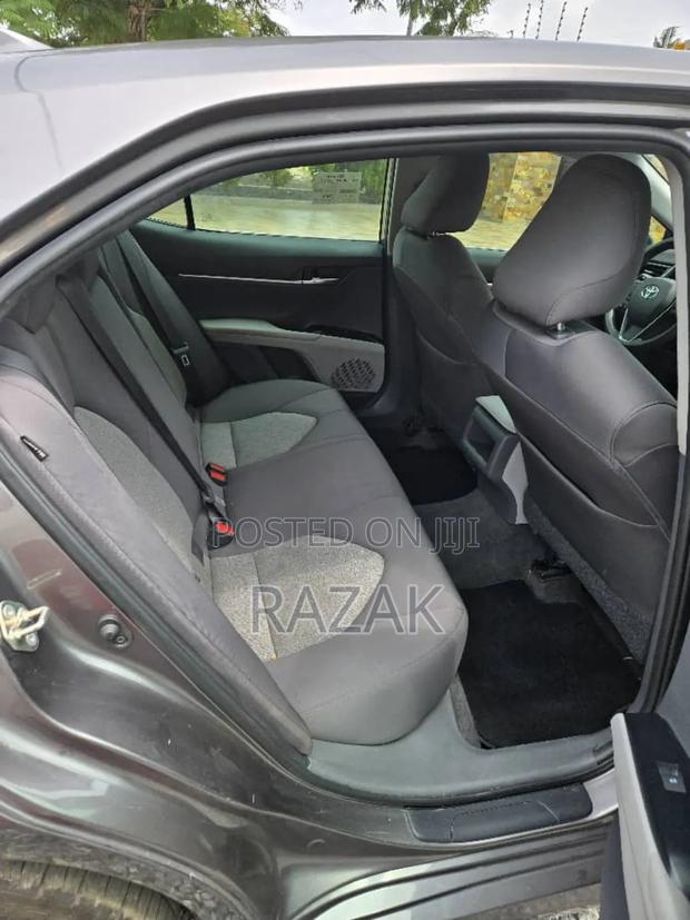 Toyota Camry 2019 Gray