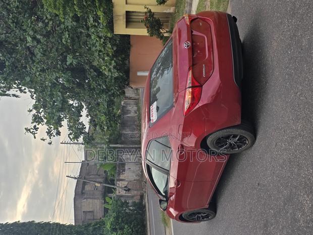 Toyota Corolla LE 4dr Sedan (1.8L 4cyl CVT) 2017 Red