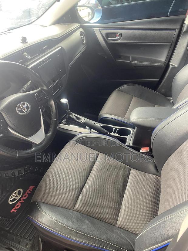 Toyota Corolla SE 4dr Sedan (1.8L 4cyl CVT) 2017 Red