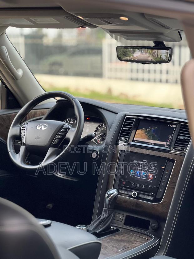 Infiniti QX80 PREMIUM SELECT 2021 Black