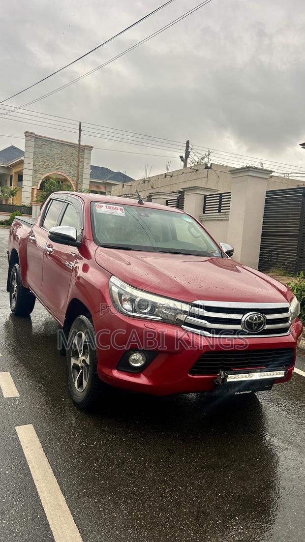 Toyota Hilux Revo Double Cab Deisel 2.8 AWD 2019 Red