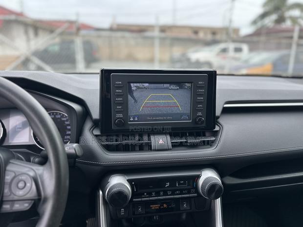 Toyota RAV4 LE AWD 2020 Gray