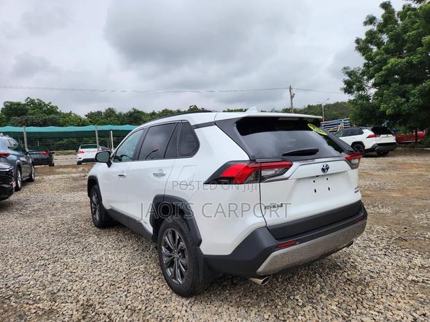 Toyota RAV4 Limited AWD 2023 White