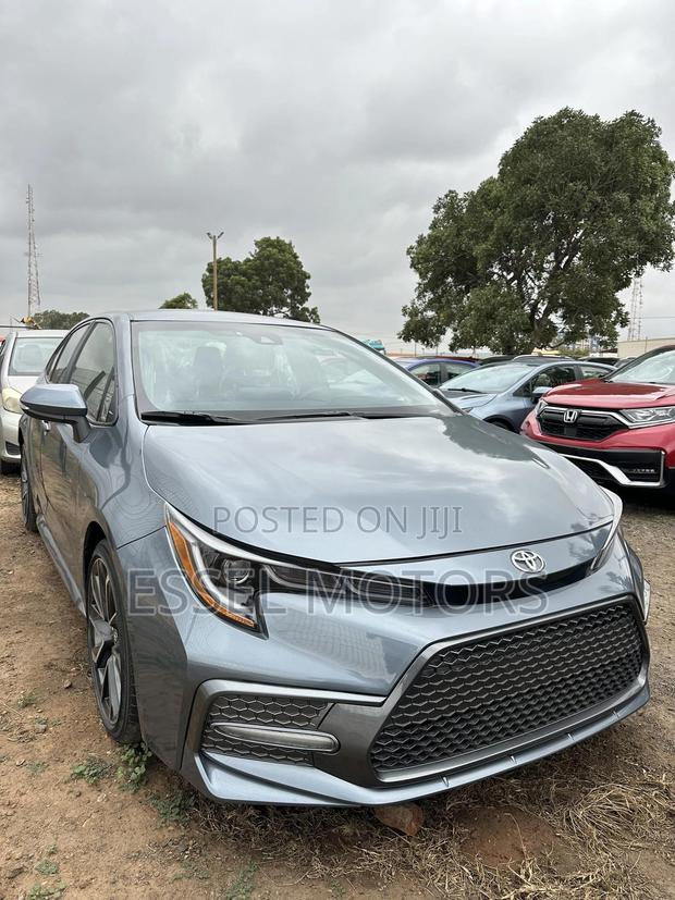 Toyota Corolla SE 2022 Blue