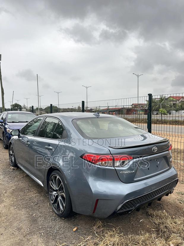 Toyota Corolla SE 2022 Blue