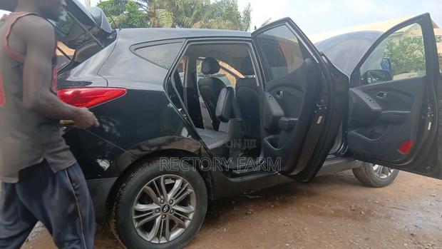 Hyundai Tucson GLS AWD 2015 Black