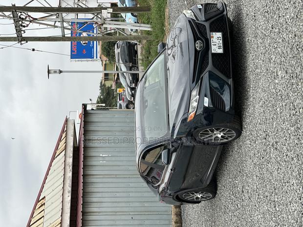 Toyota Camry SE FWD (2.5L 4cyl 8AM) 2018 Blue