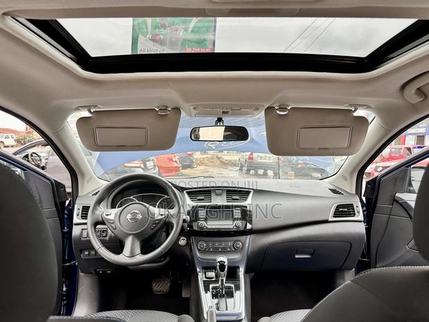 Nissan Sentra SR 2016 Blue