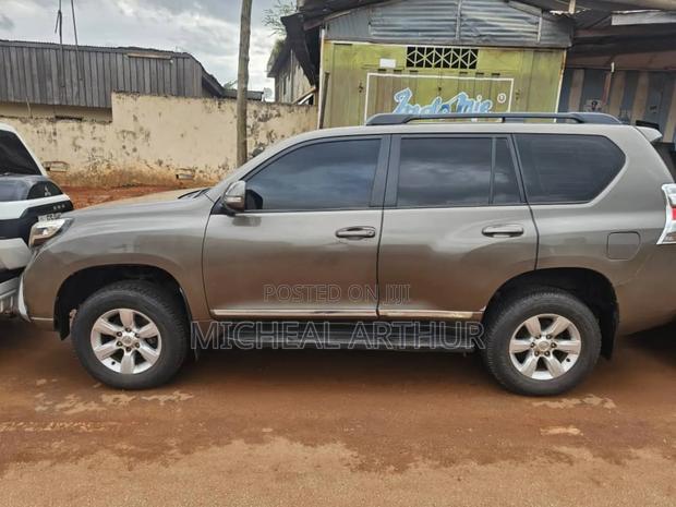 Toyota Land Cruiser Prado 2015 Gold