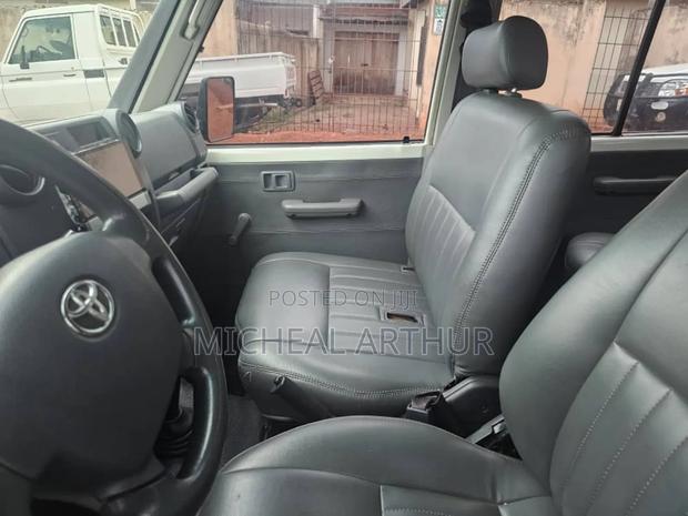 Mitsubishi Pajero 2017 White