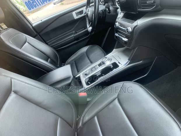 Ford Explorer 2021 Gray