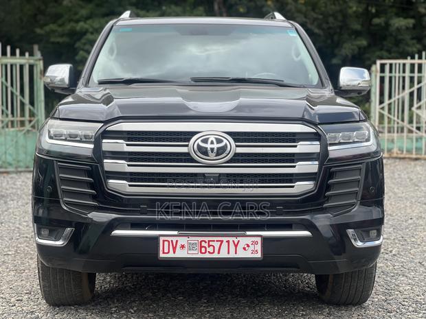 Toyota Land Cruiser 5.7 V8 VX-S 2015 Black