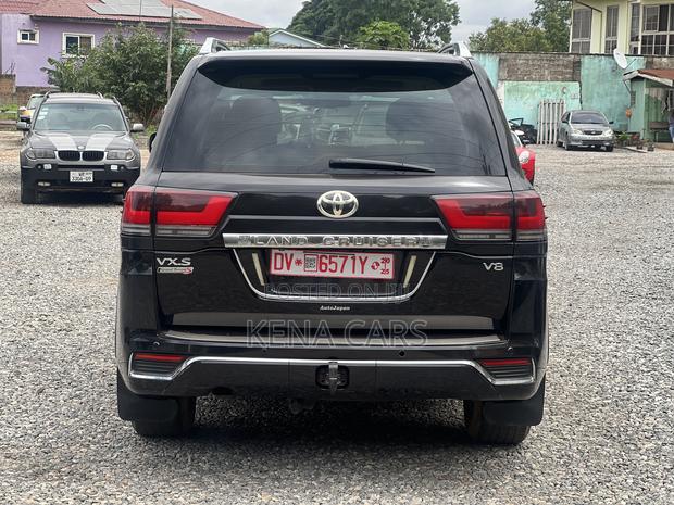 Toyota Land Cruiser 5.7 V8 VX-S 2015 Black