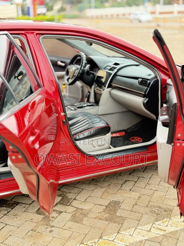 Toyota Camry 2014 Red