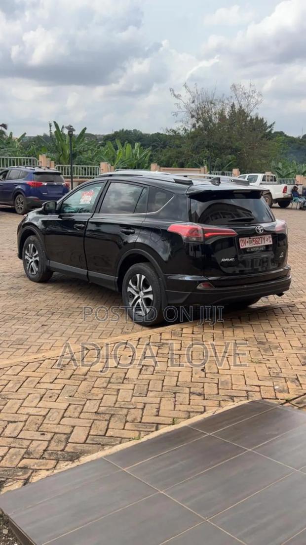Toyota RAV4 LE AWD (2.5L 4cyl 6A) 2017 Black