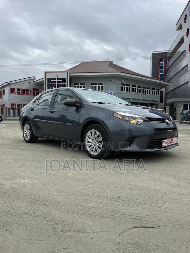 Toyota Corolla LE 4dr Sedan (1.8L 4cyl CVT) 2014 Gray