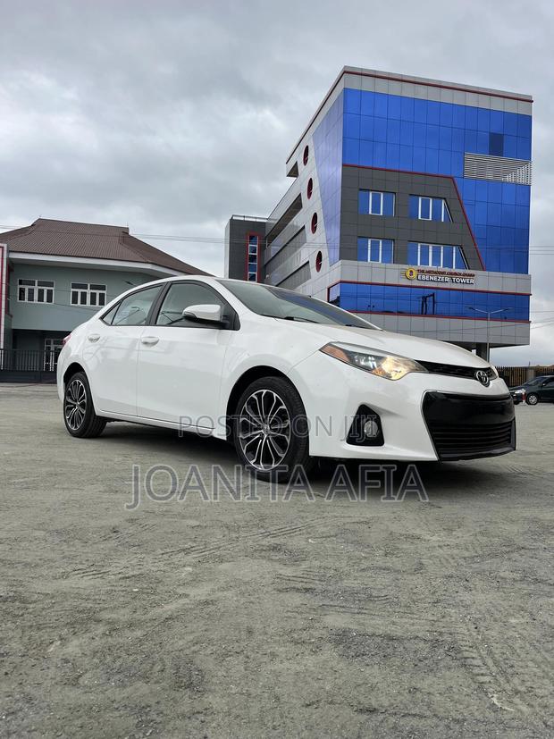 Toyota Corolla 2016 White