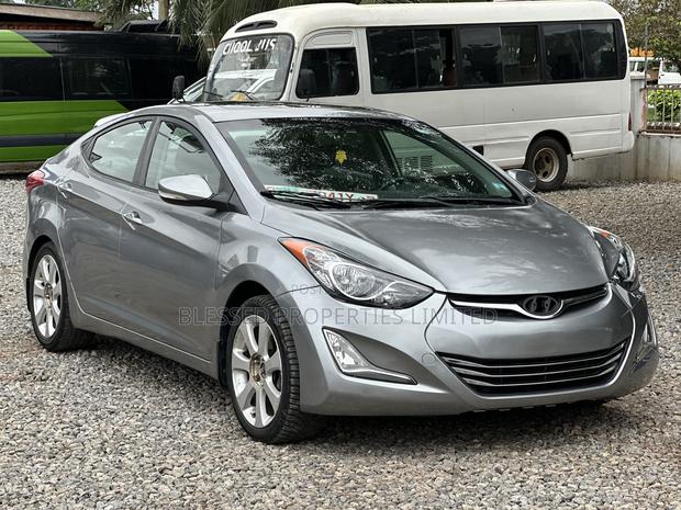 Hyundai Elantra Limited 4dr Sedan (1.8L 4cyl 6A) 2014 Gray