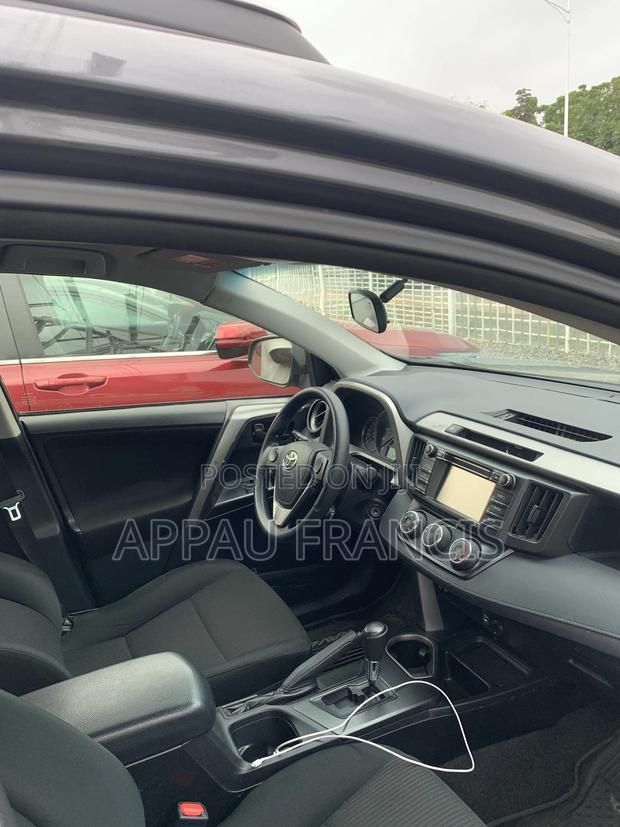 Toyota RAV4 2017 Gray