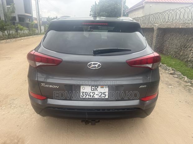 Hyundai Tucson SE AWD 2017 Gray