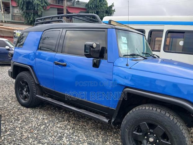 Toyota FJ Cruiser Base 4x4 2010 Blue