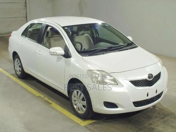 Toyota Belta 2010 White