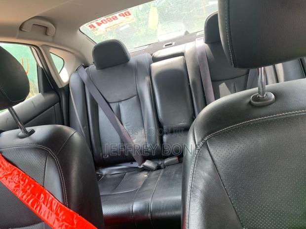 Nissan Sentra S 4dr Sedan (1.8L 4cyl 6M) 2015 White