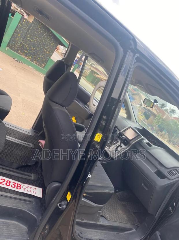 Toyota Voxy 2012 Black