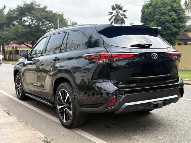 Toyota Highlander Limited AWD 2024 Black