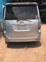 Toyota Voxy SV Premium 2014 White for sale