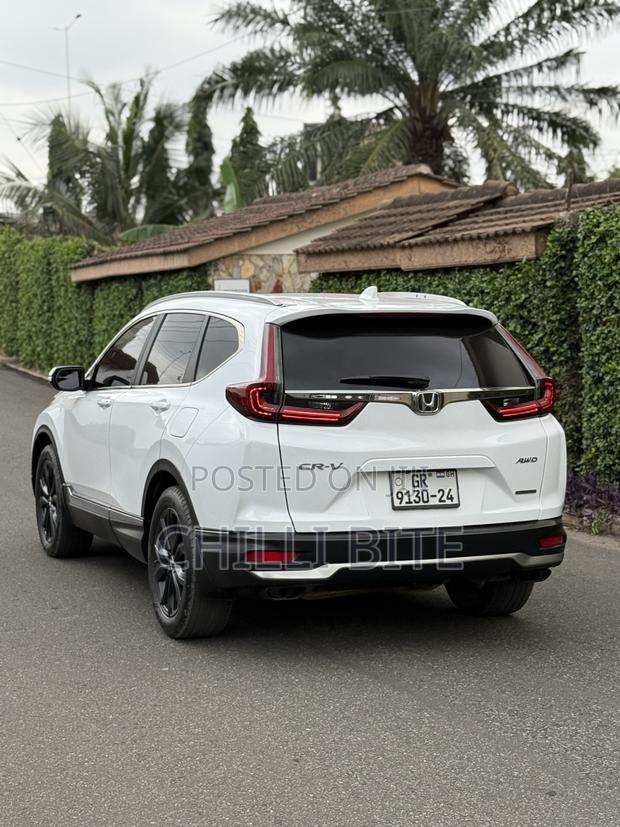 Honda CR-V Touring 2021 White