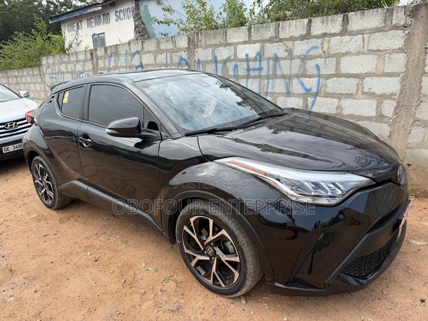 Toyota C-HR XLE 2021 Black