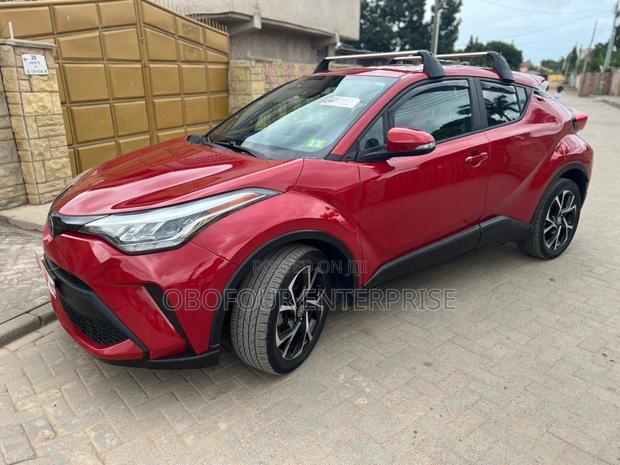 Toyota C-HR XLE FWD 2020 Red
