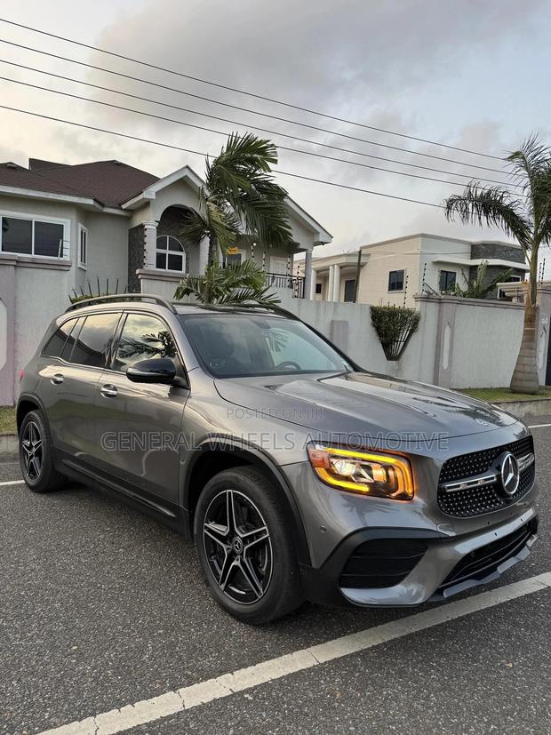 Mercedes-Benz GLB-Class GLB 250 4MATIC 2021 Gray