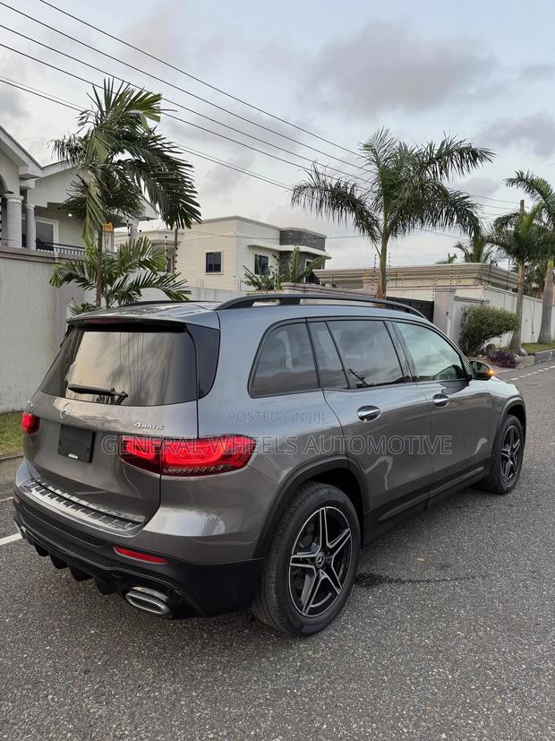 Mercedes-Benz GLB-Class GLB 250 4MATIC 2021 Gray