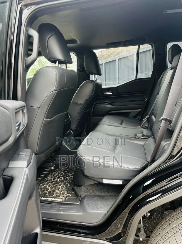 Toyota Land Cruiser Prado 2.7 2025 Black
