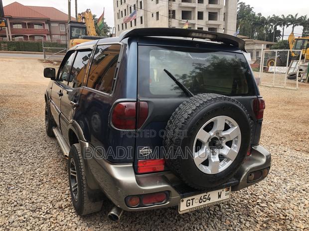 Nissan Xterra 2002 Blue