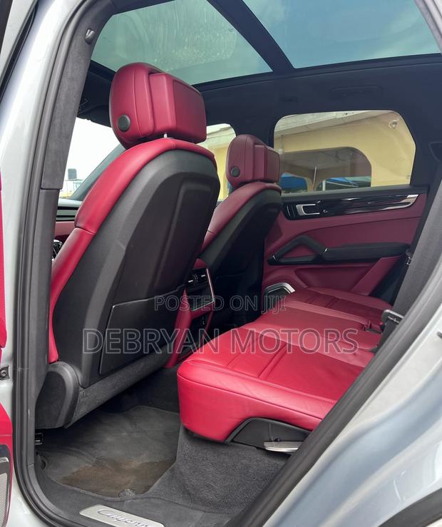 Porsche Cayenne 2020 Gray
