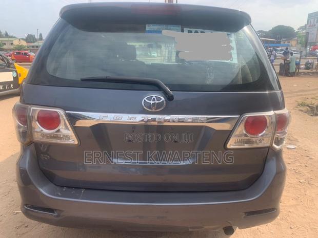 Toyota Fortuner 2012 Gray