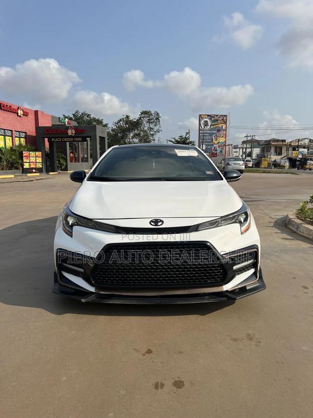 Toyota Corolla 2023 White