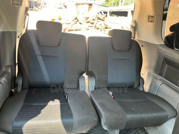 Toyota Voxy 2013 Black